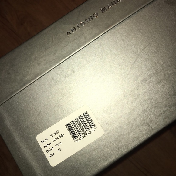 New Fine Italian boots by Antonio Maurizi with fur